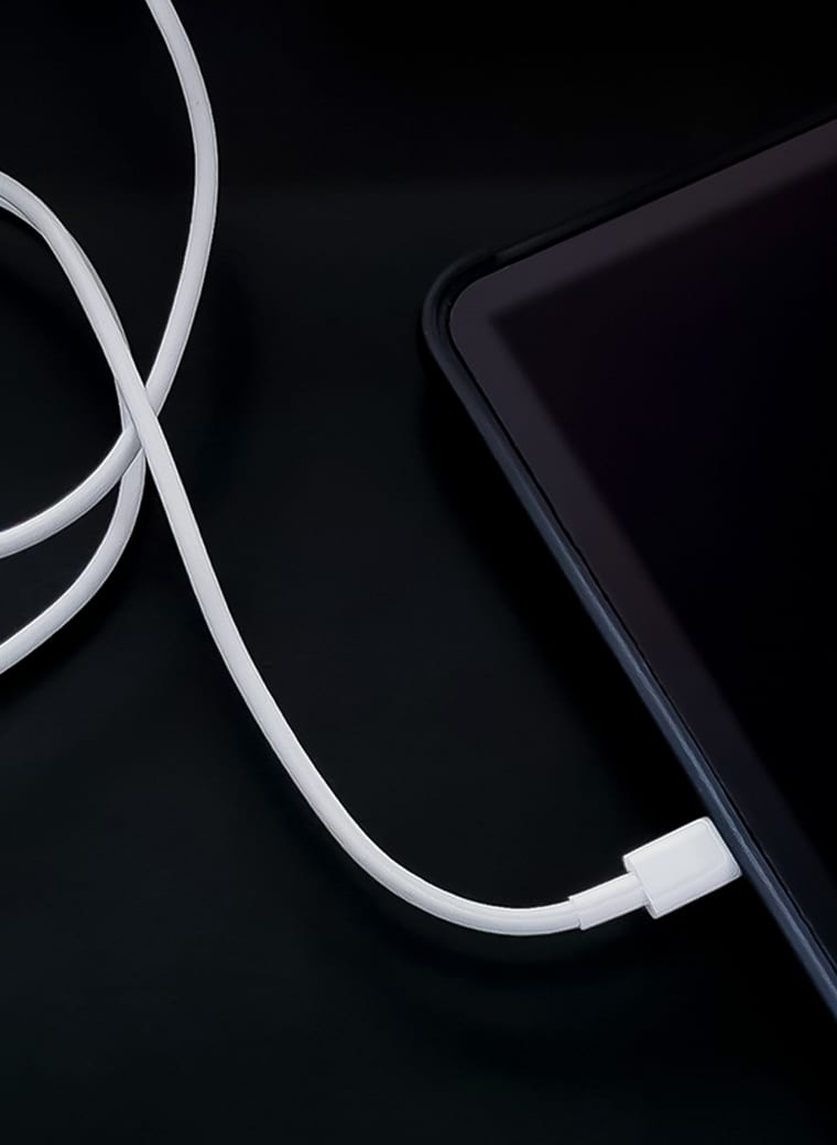 best charging cables for ipads and tablets in 2021 header